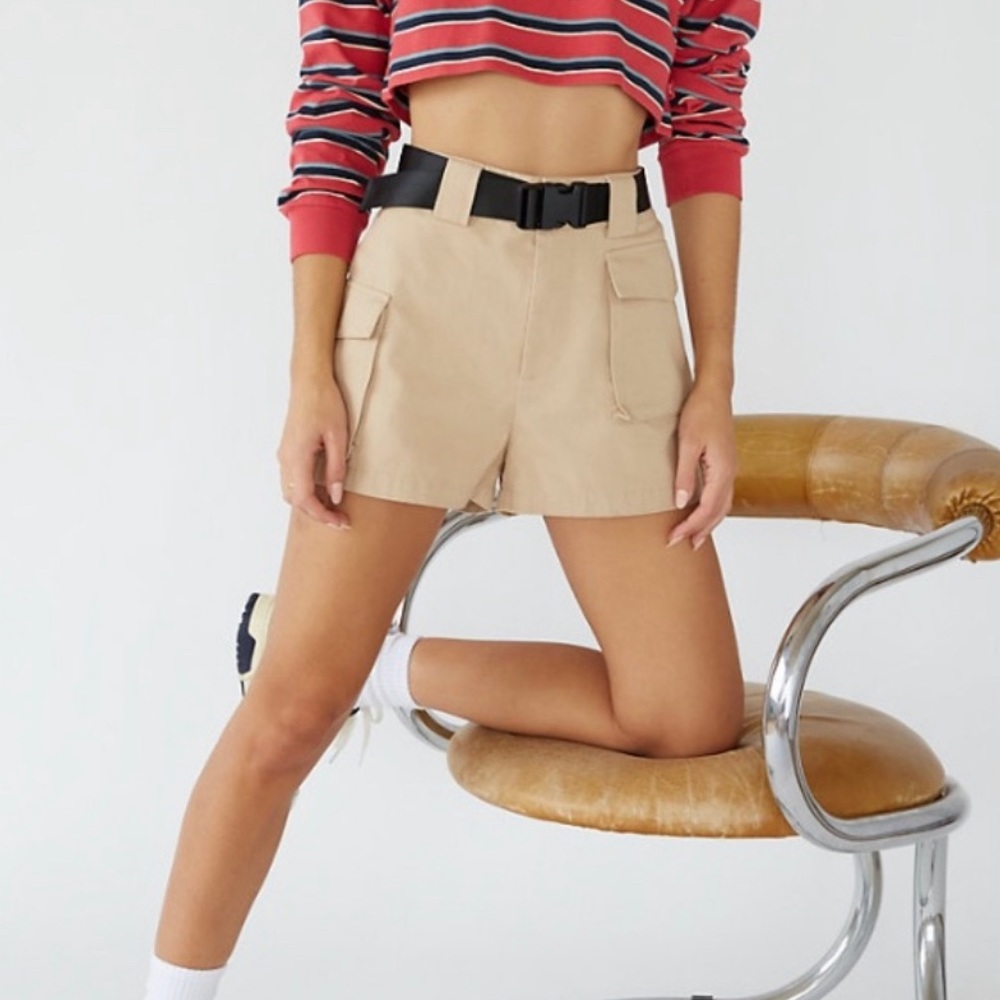 ☀️Aritzia Cargo Shorts☀️